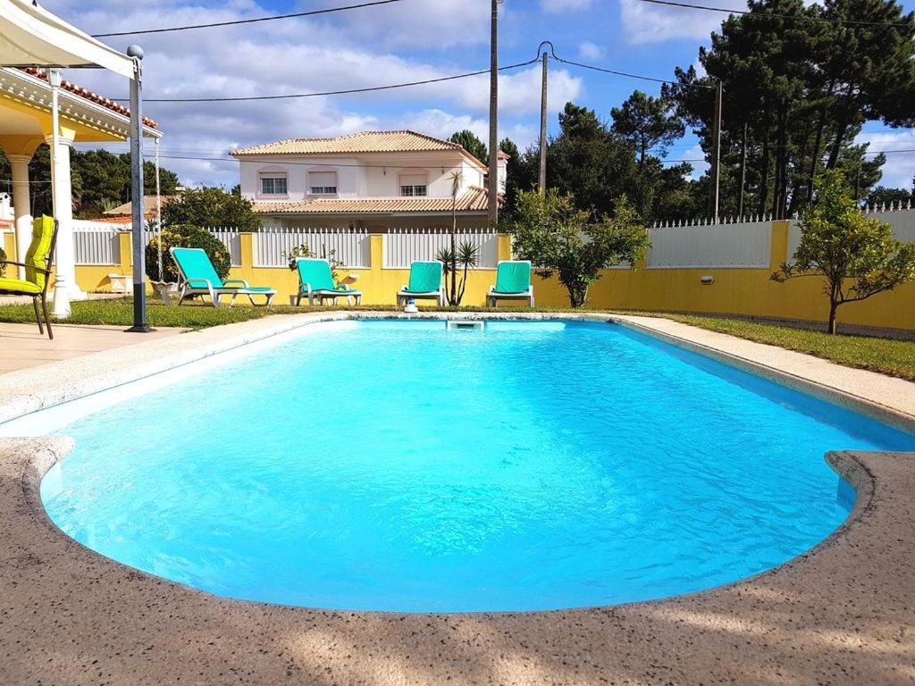 B House Verdizela Corroios Kültér fotó