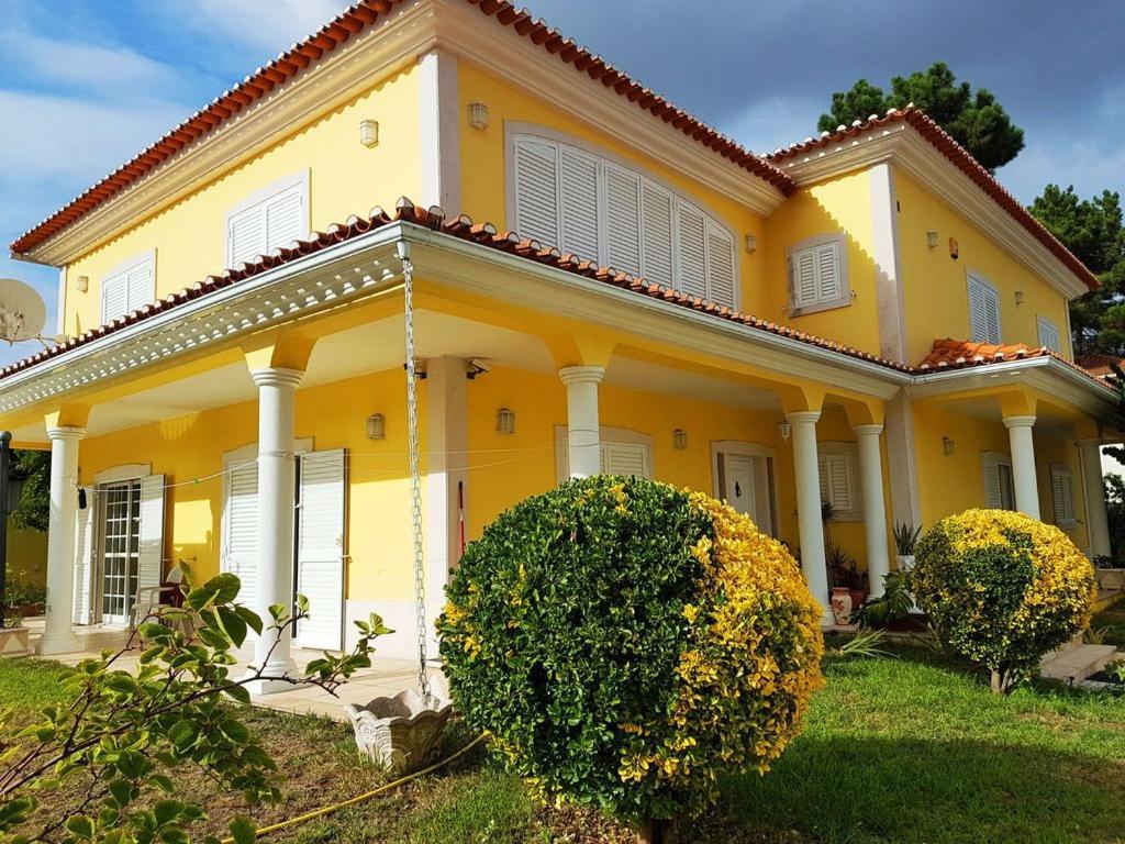 B House Verdizela Corroios Kültér fotó