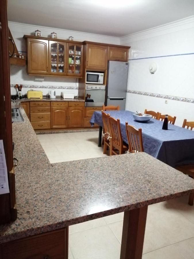 B House Verdizela Corroios Kültér fotó