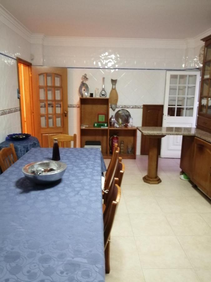 B House Verdizela Corroios Kültér fotó
