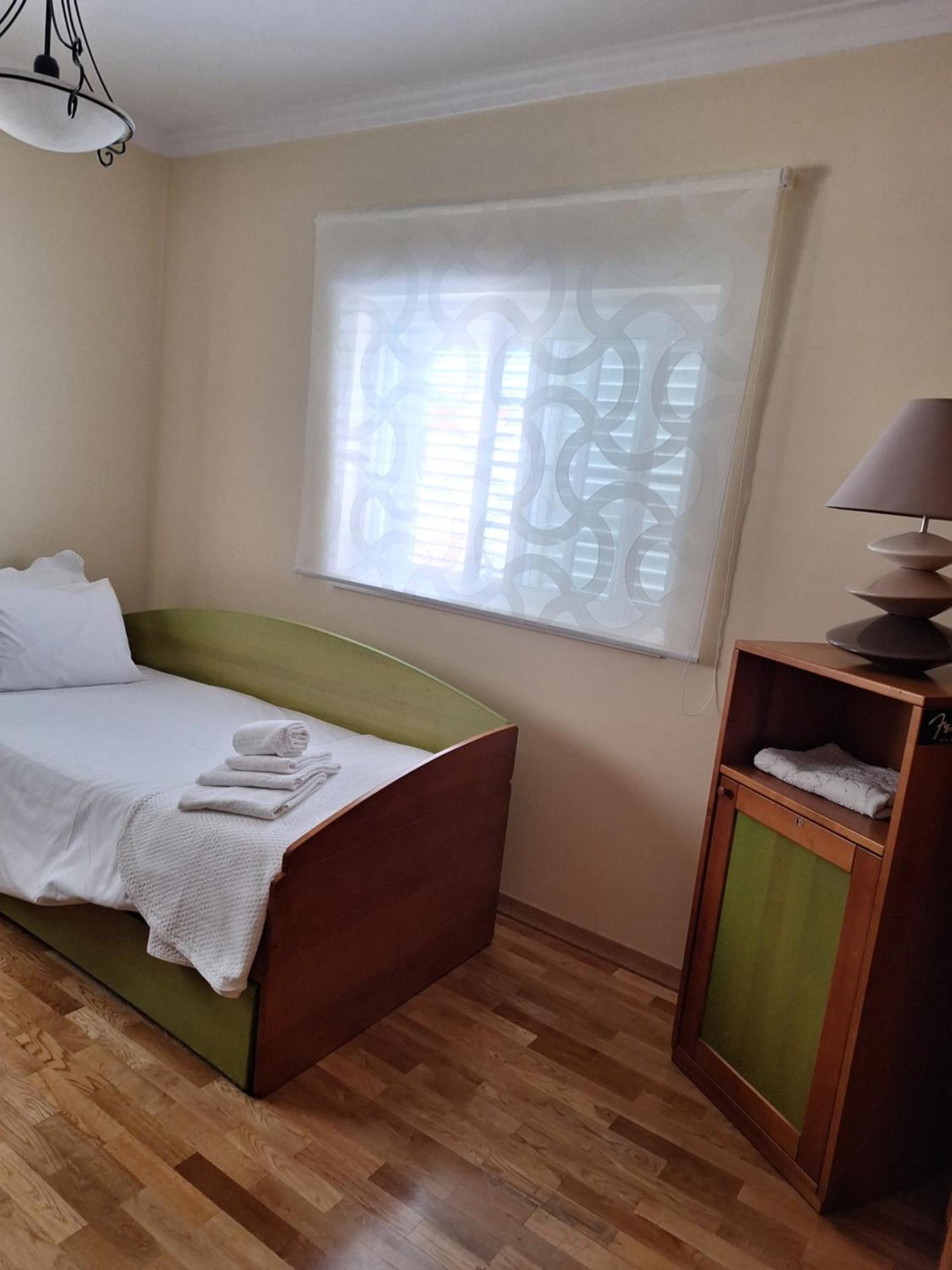 B House Verdizela Corroios Kültér fotó