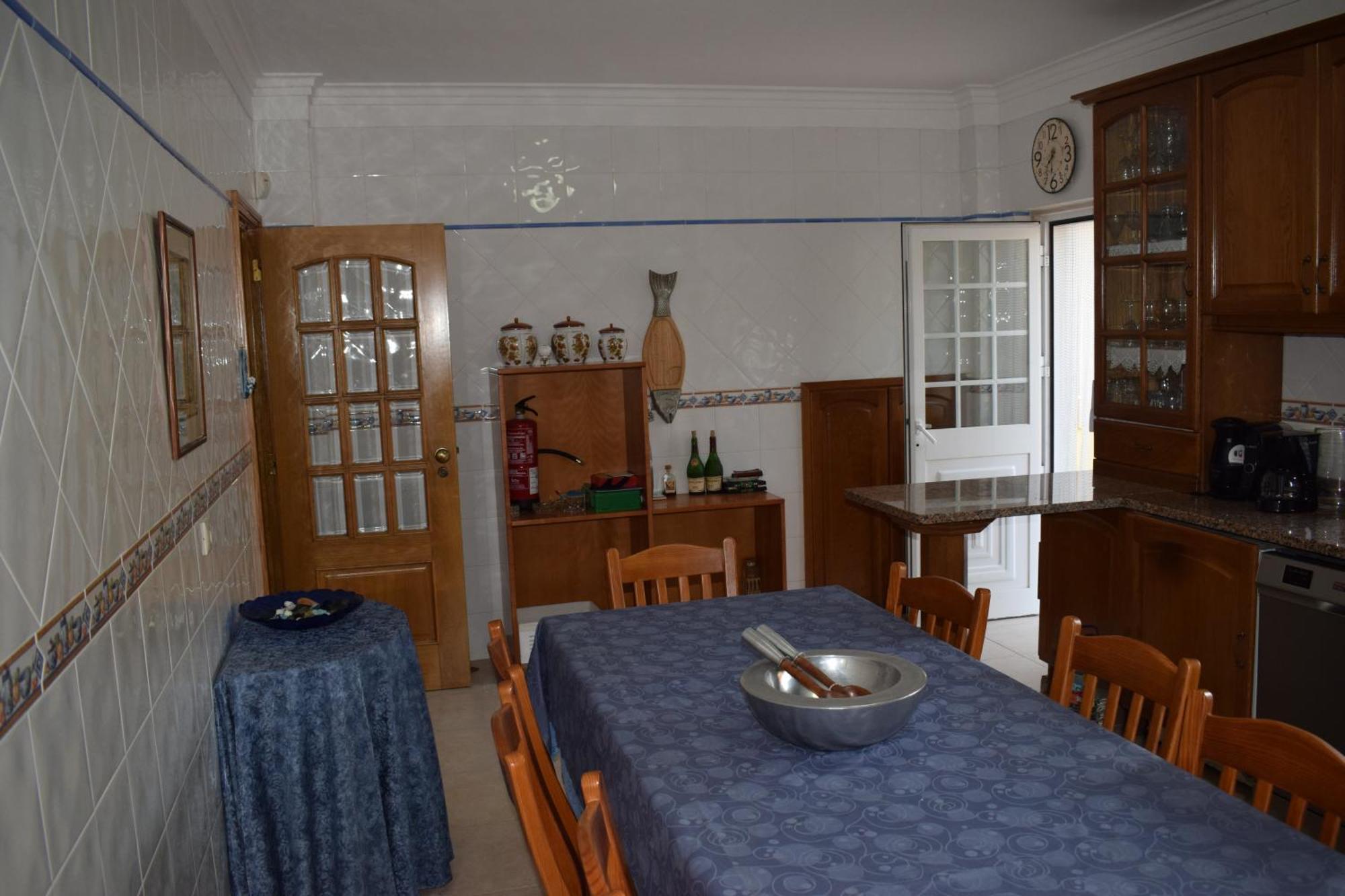 B House Verdizela Corroios Kültér fotó